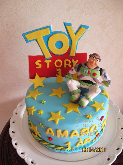 Toy Story, Buzz tårta