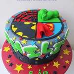 superheroes-cake
